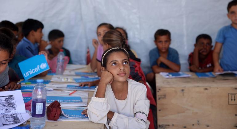 Children in Gaza study at a UNICEF safe learning centre.