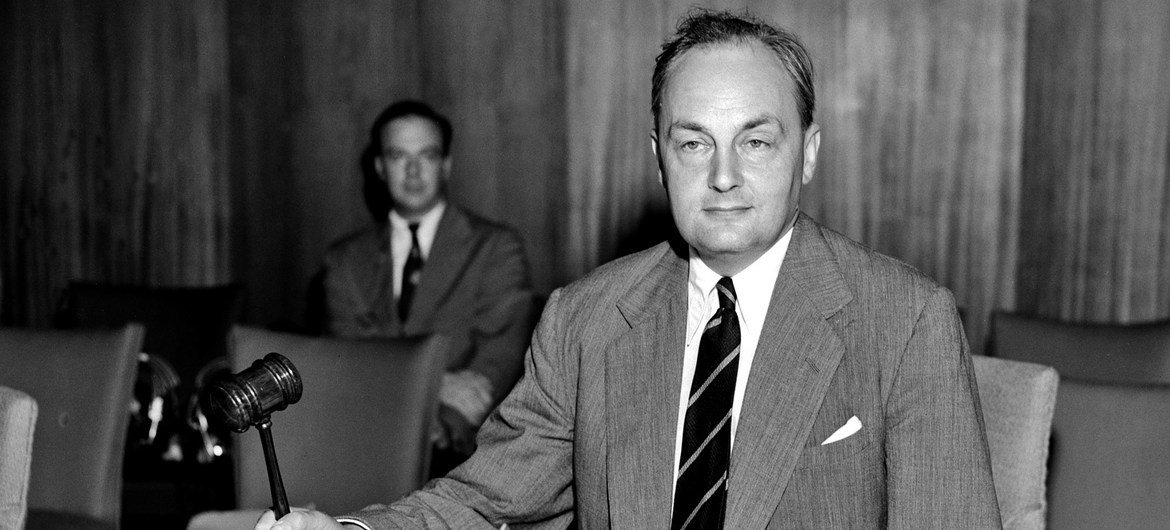 Gladwyn Jebb, who served as the Executive Secretary of the UN Preparatory Commission and then, from October 1945 to February 1946, as the Acting UN Secretary-General. He later served as the UK's Permanent Representative to the UN. Gladwyn Jebb, who served as the Executive Secretary of the UN Preparatory Commission and then, from October 1945 to February 1946, as the Acting UN Secretary-General. He later served as the UK's Permanent Representative to the UN.